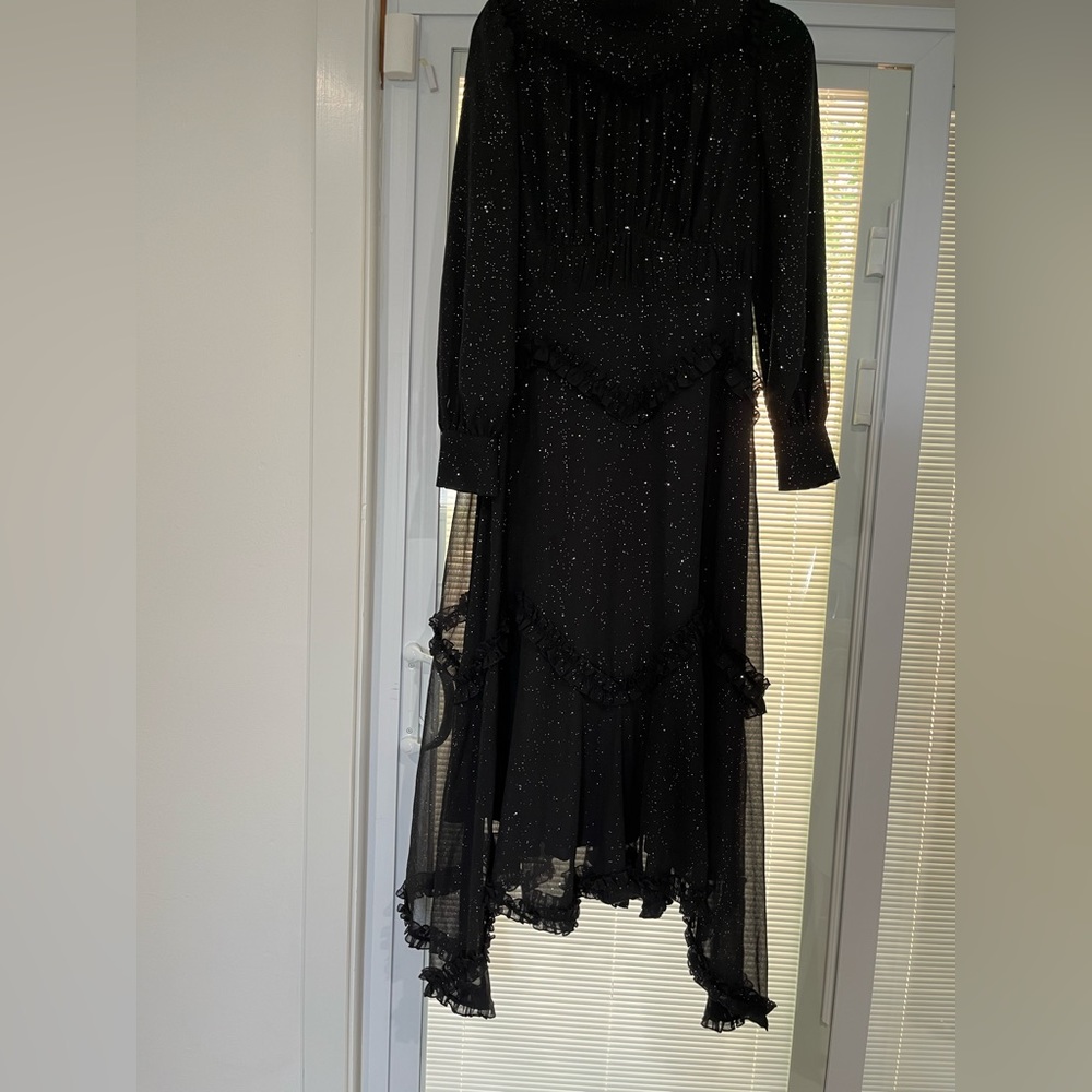 Stunning black midi dress size 4